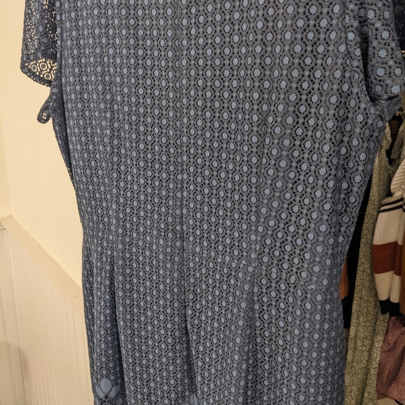 Navy Blue Lace Dress - Picture 4 of 5